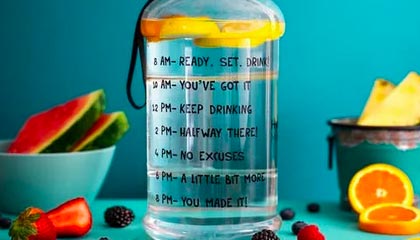 YY易游体育官网-完美配合：球队一体作战，夺得了令人瞩目的胜利！